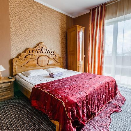Everest Ivano-Frankivsk Ngoại thất bức ảnh